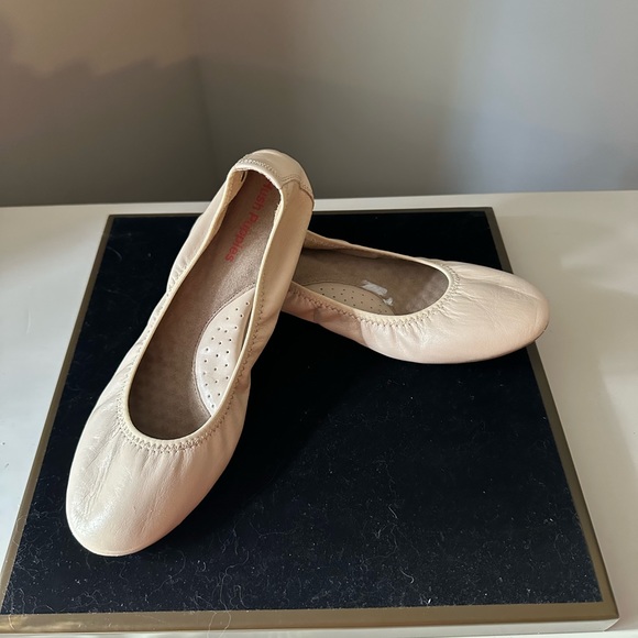 Hush Puppies ballerina flats - Picture 1 of 4